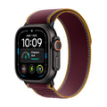 Apple Watch Ultra 4 GPS + Cellular 49 mm Boîtier en titane Noir avec Boucle Trail Bordeaux - S/M