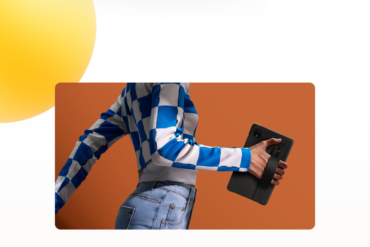 Prise en main avec la sangle de la housse REDMI Pad SE 8.7